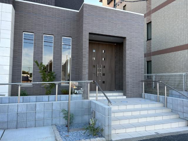 パピヨン　デュ　シュウ（papillon du chou） 外観写真（昼）