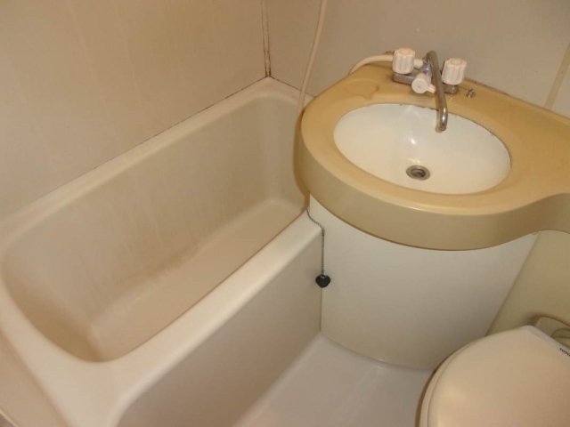 グローリア初穂高田馬場4階 お風呂