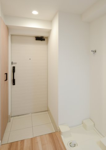 SYFORME KANNAI1003号室 ※同タイプ参考写真です（カラータイプが異なる場合がございます）