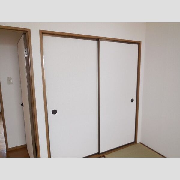日の出第一秋新ハイツ 和室収納