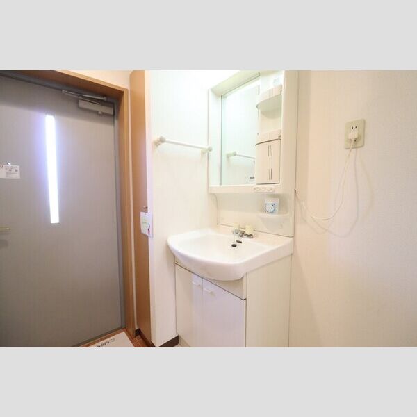 パティオ坂巻301号室 洗面台