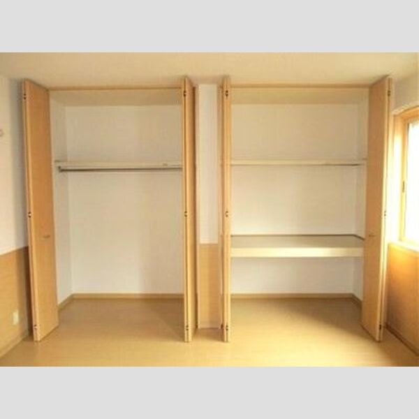 Carinopensee クローゼット