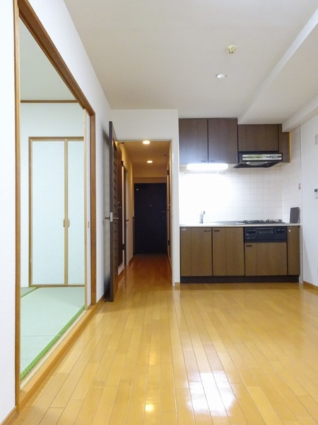 コスモ横浜大通公園 リビング