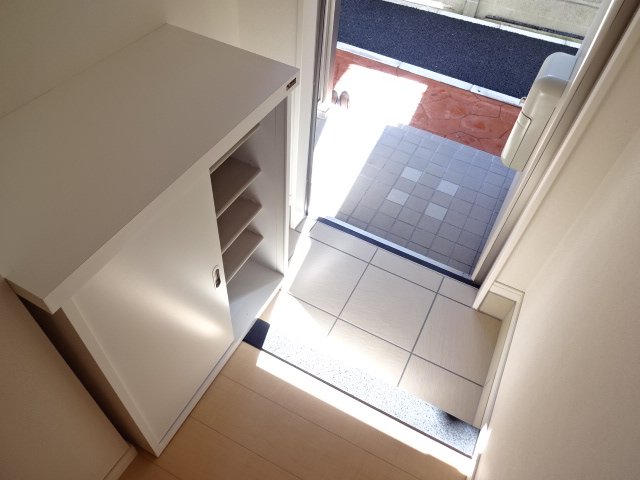 シャイン　ガーデン 玄関