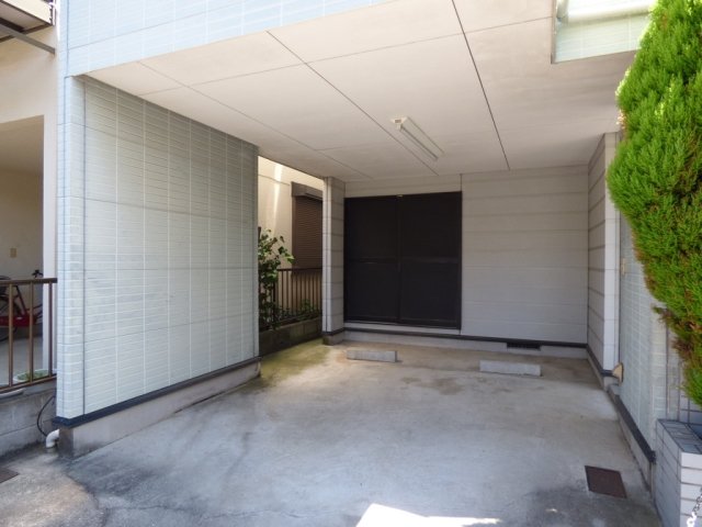 松原１丁目戸建 駐車場