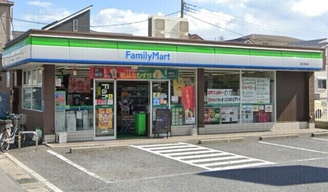 ローズアパート(R-006)2階 ファミリーマート浦安海楽店