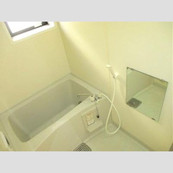 イーストサンハイム105号室 浴室