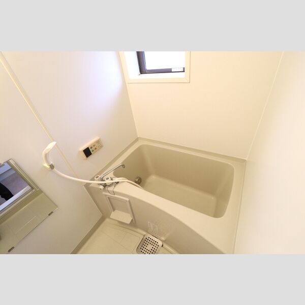 SAKURA Garden　B 追い焚き機能付きバス