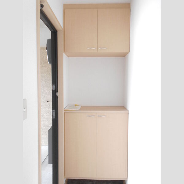 オークヒルズ　壱/弐/参番館弐205号室 玄関