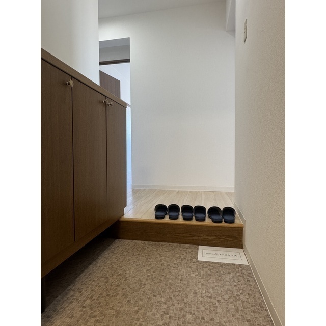 サン・ファミーユ5階 内観