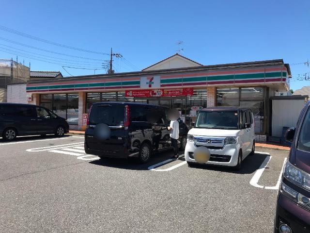 キャメロット セブンイレブン村上東店まで259ｍ