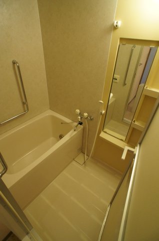 フロイデ勝田台壱番館 きれいなお風呂です