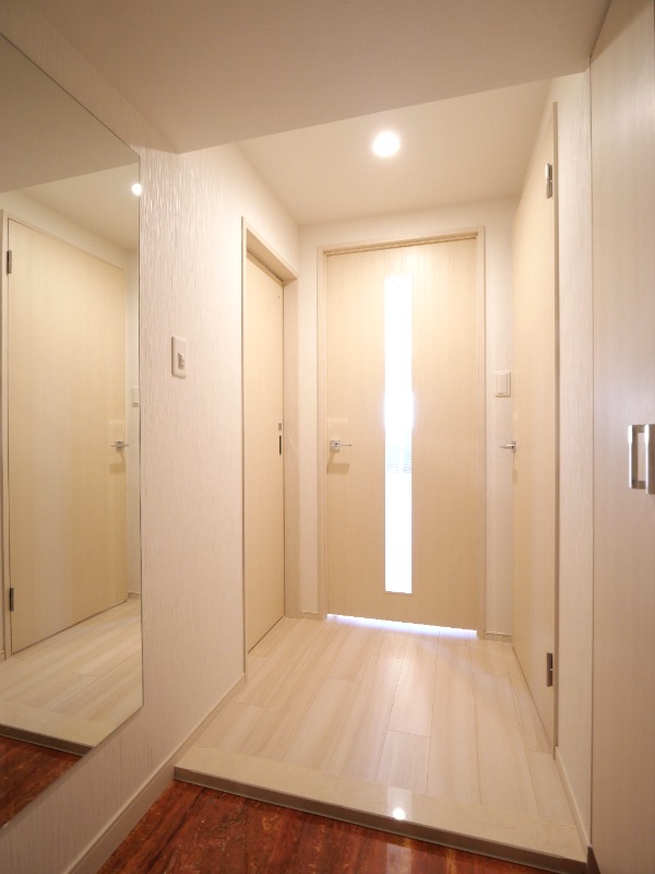 プレジオ西新井13階 玄関