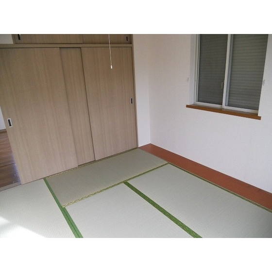 ブリージングタウン百草園Ｃ２ 内観