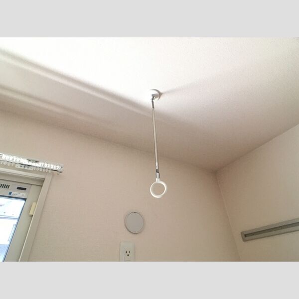 シェリール105号室 室内物干用金具です♪