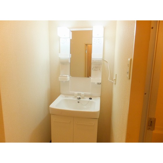 アメニティーハウス0202号室 内観