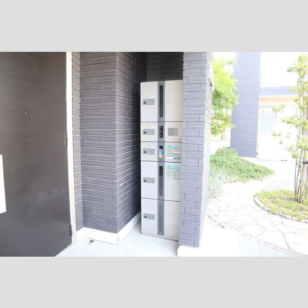 Grandir　B303号室 宅配BOX