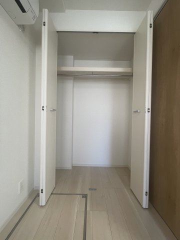 エルファーロ駒沢公園Ⅱ 収納