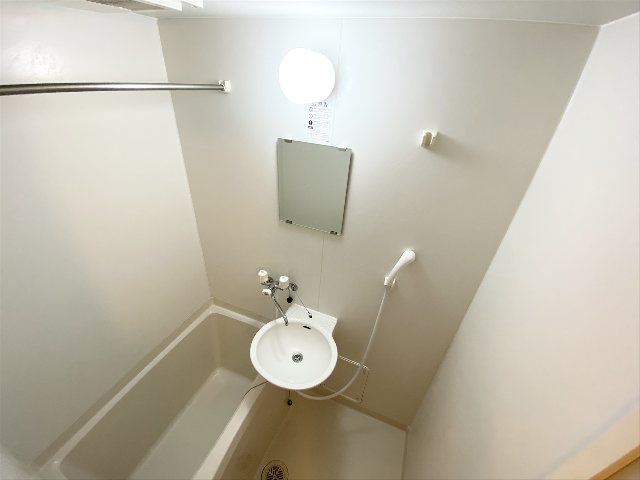 レオパレスアンダンテ117号室 お風呂