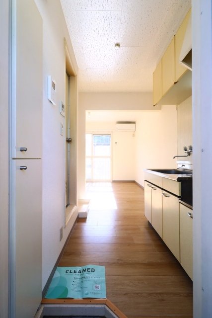 マツダハウスB棟 玄関