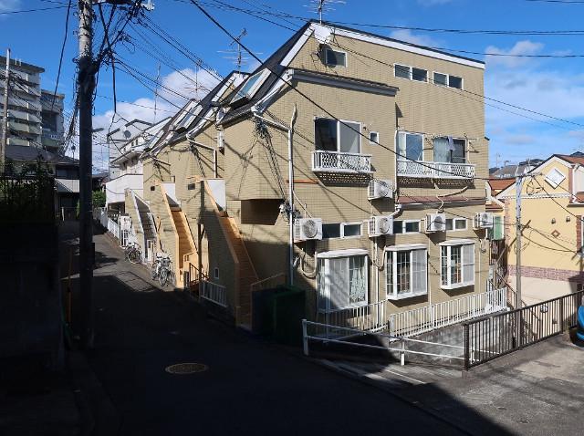 ピュアハウス神大寺参番館の外観画像