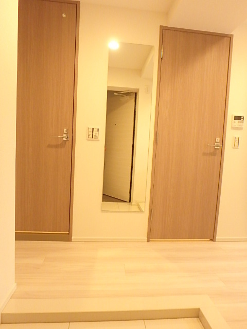 ガーラ新横浜グランドステージ9階 玄関