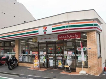 トーシンフェニックス高田馬場弐番館 【コンビニエンスストア】セブンイレブン 高田馬場3丁目中央店まで650ｍ