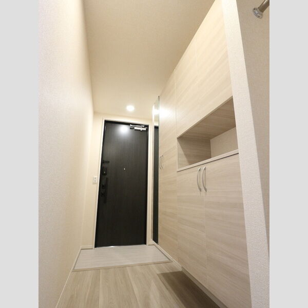 エコリブレ203号室 玄関