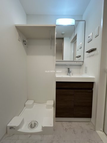 コンシェリア中野南台 ＴＨＥ ＲＥＳＩＤＥＮＣＥ3階 ☆収納付き独立洗面台・室内洗濯機置き場☆