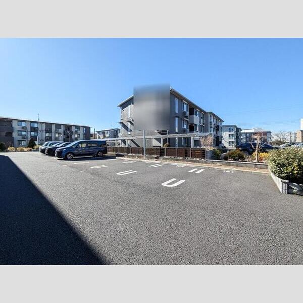 ロイジェントパークス レイクタウン Ⅱ　J301号室 駐車場