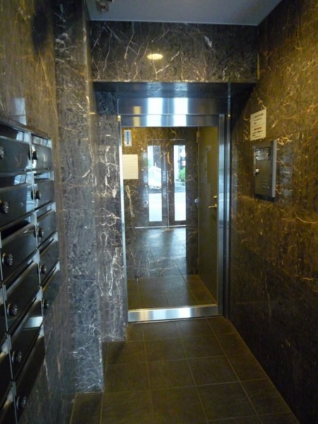 エルニシア亀戸203号室 エントランス