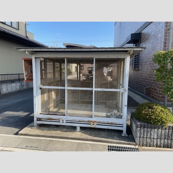 ザ・ハウス野田302号室 ゴミ置き場