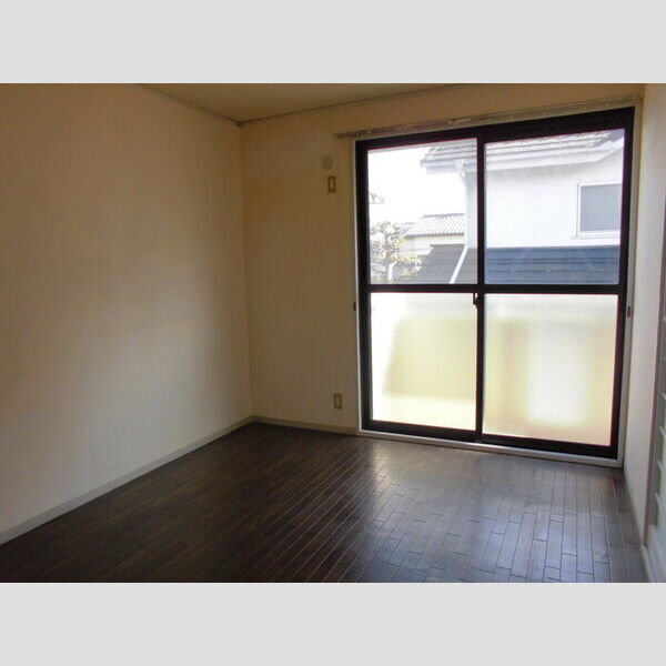 ガーデンハウスTANAKA201号室 南側洋室♪