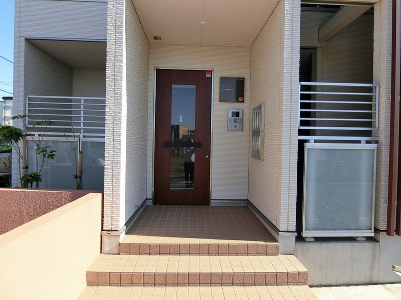 リブリ・鎌倉材木座1階 エントランス