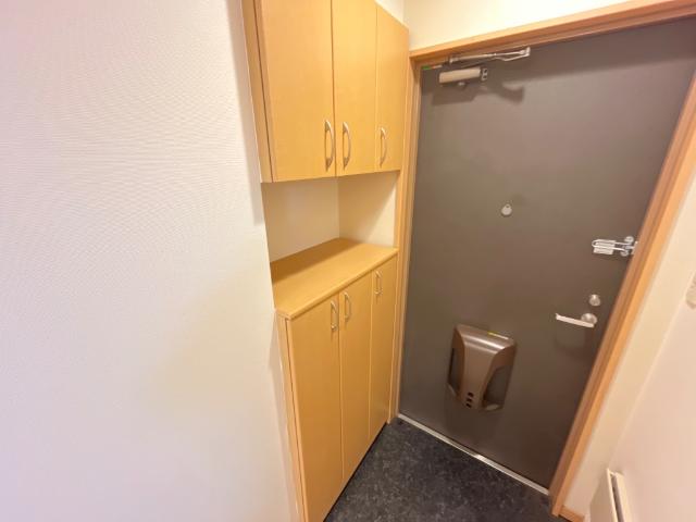 ニュープラネット 玄関