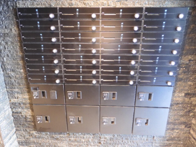 CREALpremier目黒4階 メールコーナー