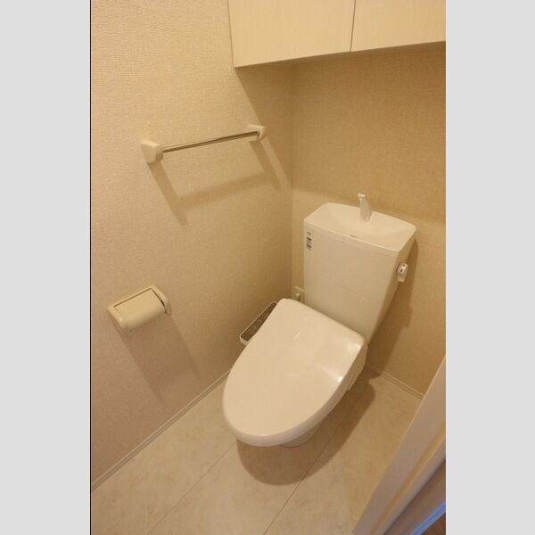 ジュモンターニュ201号室 温水洗浄暖房便座