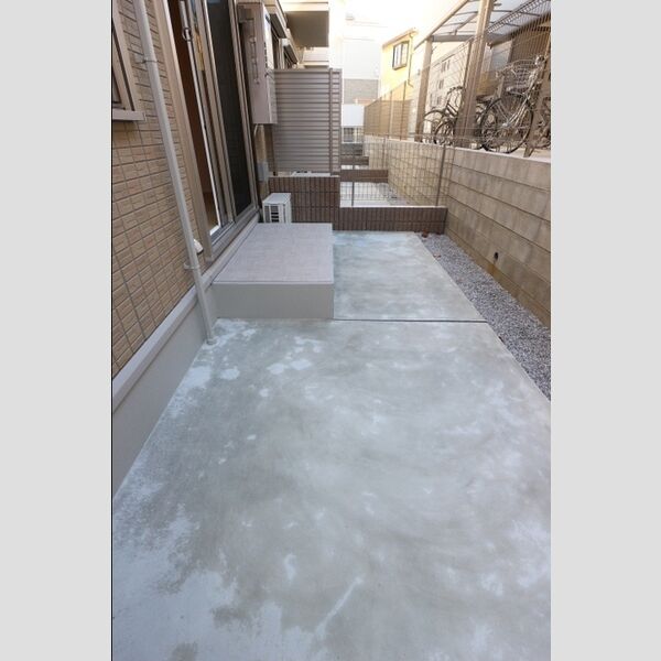 ラポール103号室 専用テラス