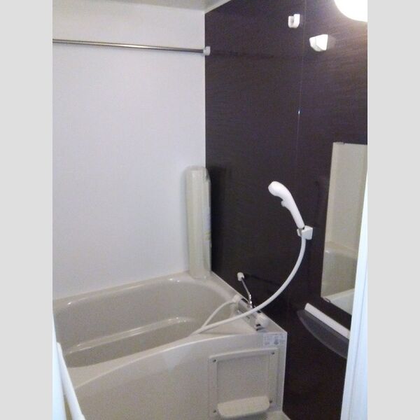 ポルト セレーノ107号室 バスルーム