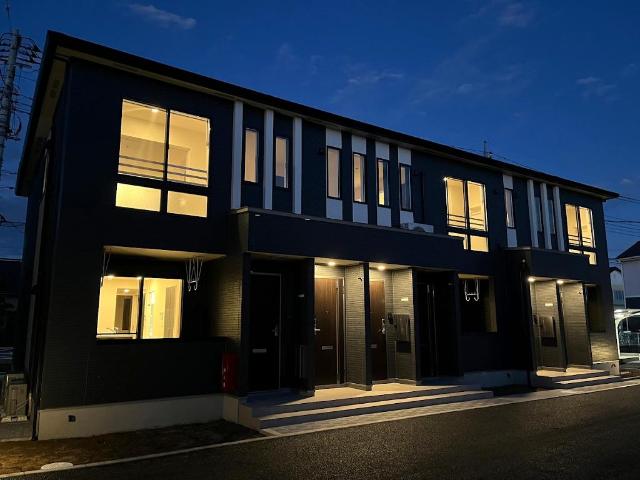 ネージュ 外観写真（夜）