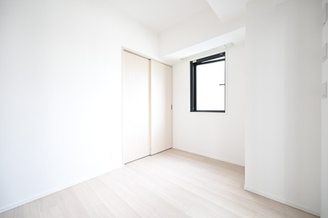 サンウッドフラッツ新宿四谷三丁目2階 （洋室2）