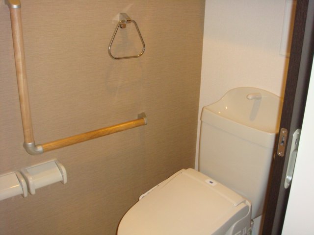 グランパ203号室 シャワー付トイレ