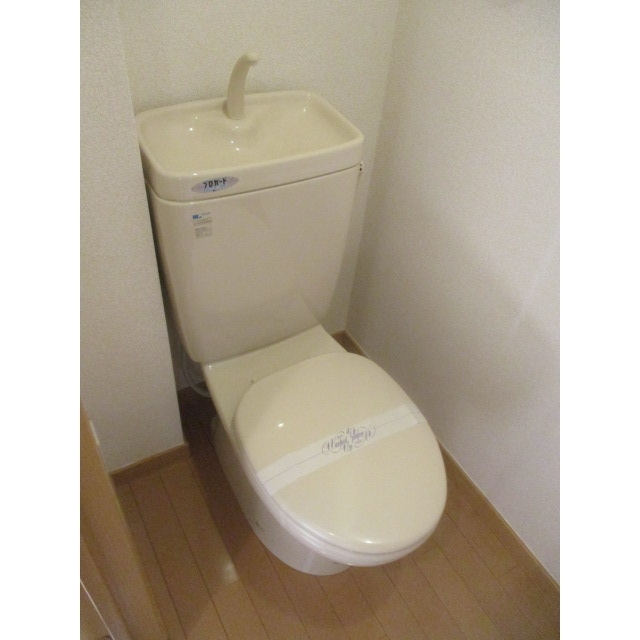 SEAハイツ1階 トイレ