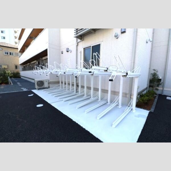 グラナーデ中葛西Ⅱ 駐輪場