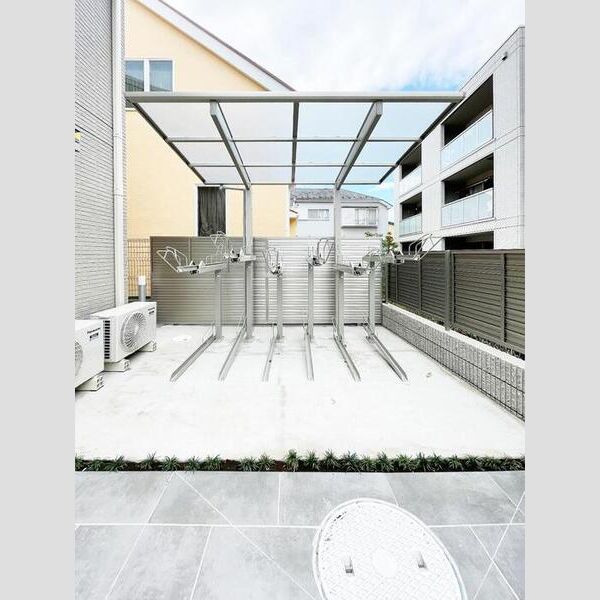 エスタシオン 駐輪場