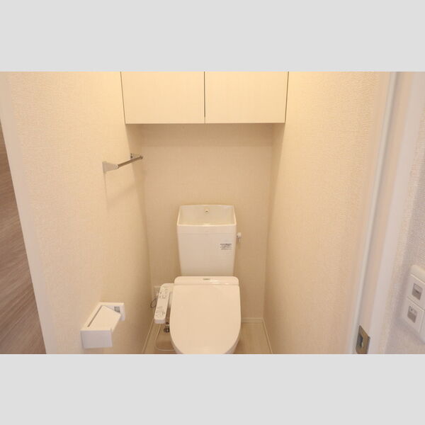 D-roomちはら台D トイレ