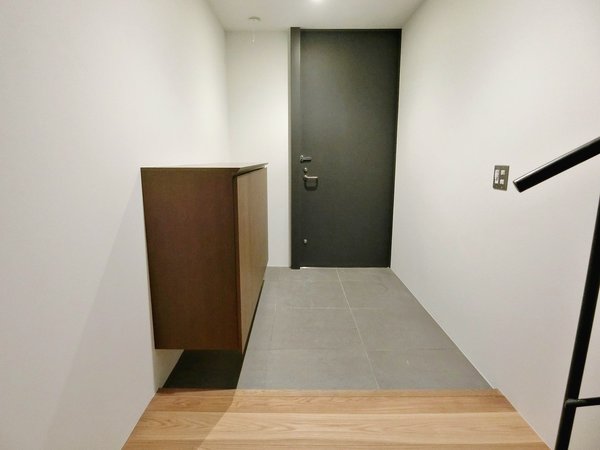 Bark Lane 中目黒 玄関