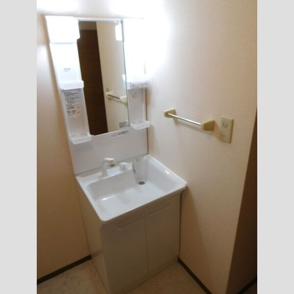 クウィンスコート 洗面