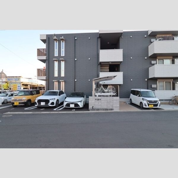 Ferro　Pino 駐車場