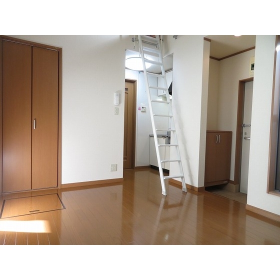 ウィンズ上永谷Ｃ棟0201号室 洋室